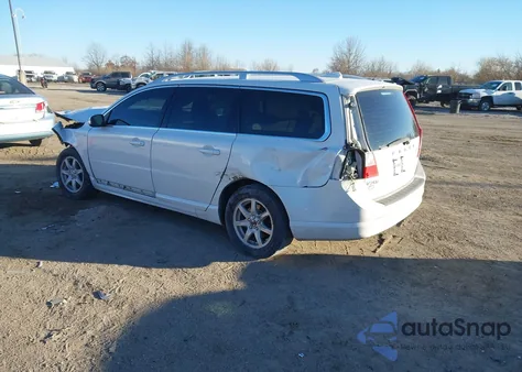 2010 Volvo V70 3.2/3.2 R-Design from USA, damaged, VIN YV1982BW4A1163964